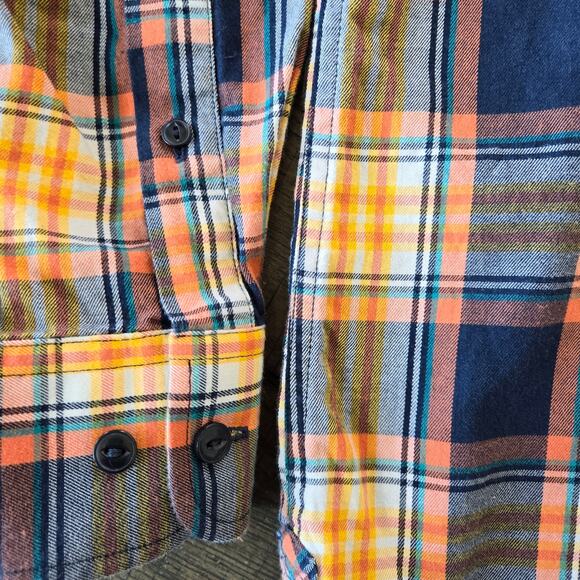 Banana Republic Button Down Lightweight Flannel Shirt Size M - Picture 5 of 7